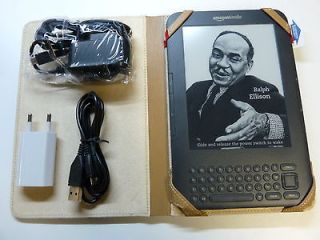  Kindle Keyboard Wi Fi + 3G,   Special Offers + Case + Light