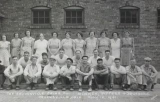 Crooksville China Co, OH Workers Group Photo vtg 1940s Ohio USA