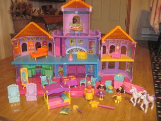 Dora Castle with People, Furnitre & Accessories + Schoolroom