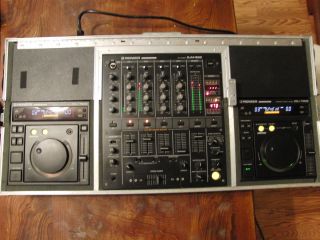 Pioneer DJM 500 Mixer 2 CDJ 700S CD Players in A CA 700A Flight Case