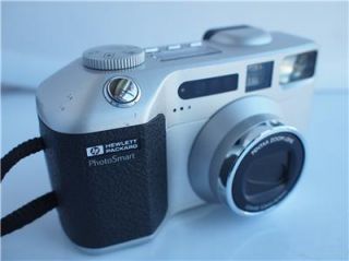 HP Photosmart C618 2 1 MP Digital Camera Metallic Silver as Is Parts