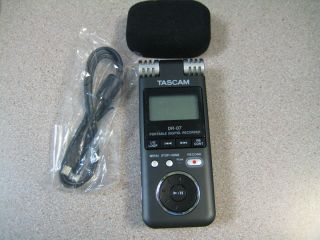  Tascam Dr 07 Portable Digital Recorder