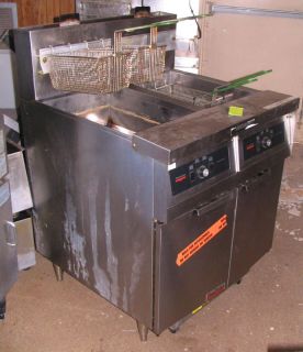 Frymaster Gas Double Deep Fryer FPH250SC, Restaurant, French Fries