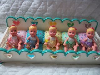 BARBIE BABY KRISSY SET OF FIVE DOLLS DIONNE QUINTS WITH CRIB