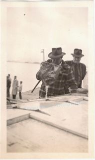 1940s Diamond T COE Transport IL Fish Stocking Photos 6
