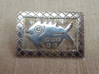 Fish Shape 900 Silver Pin Brooch from Ecuador AP12 360
