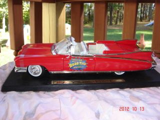 RARE MAISTO 1959 RED Cadillac Eldorado Biarritz CAR Special Edition