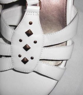 NWOT Easy Spirit White Esosanna T Strap Leather Sandals Size 10M