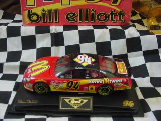 Bill Elliott 94 McDonalds Drive thru 2000 Ford Taurus Revell 1 24