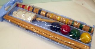 VTG~CHILD SIZE CROQUET SET FOR 4~MALLETS~ BALLS~WICKETS~INSTRUCTIONS