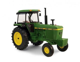 John Deere 4240 Tractor Prestige Collection Farm Toy Ertl 45290