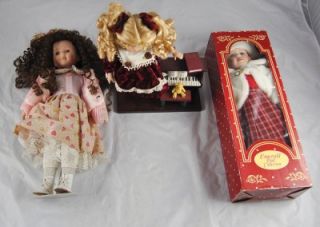  Porcelain Dolls Emerald Doll Collection with Piano in Box O4G15