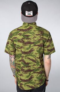 10 Deep The Ground Troops SS Buttondown Shirt in Swipes Camo