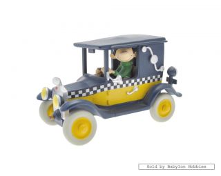 picture of Plastoy Figurines   Gaston Lagaffe in his car (00302)