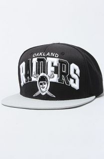 Mitchell & Ness The Oakland Raiders Tri Pop Snapback Hat in Black