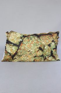 BUD YOU by The Personal Stash The Super Skunk Oz Pillowcase