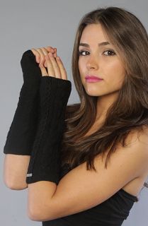 deLux The Galina Handwarmers in Black