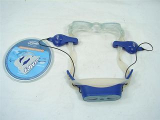 Finis SWI Underwater  Player with Goggles as Is