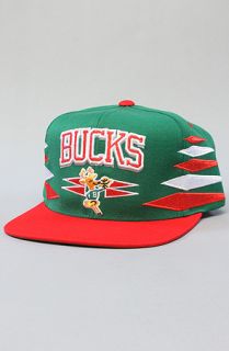 Mitchell & Ness The Diamond Snapback Hat in Green Red