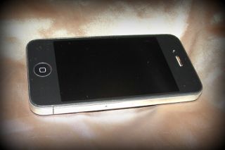 iPhone 4 Apple Phone Broken Smartphone Model A1332 EMC380A Fccid BCG