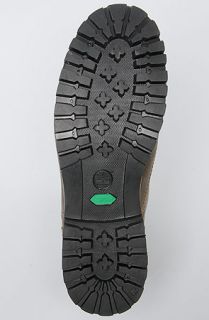  rugged waterproof 6 plain toe boot in dark olive roughcut $ 182 00