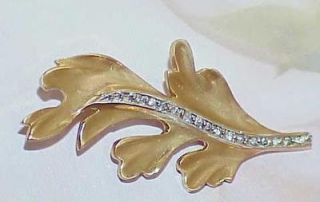 14k Leaf Brooch Pin Solid Yellow Gold .20Ct Diamond Vintage Suit Pin 4