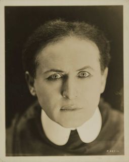 Harry Houdini 1917 Photo Famous Magician Magic T Shirt