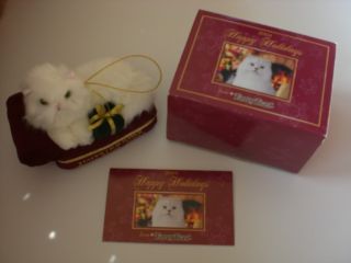 2004 FANCY FEAST CAT FOOD COLLECTIBLE CHRISTMAS HOLIDAY ORNAMENT COUCH