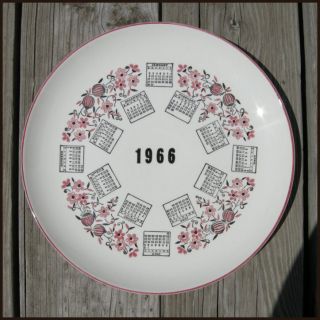 Vintage 1966 Year Month Calendar Collectors 10 Display Plate, Great