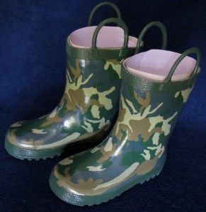 Boys Kids Green Camouflage Camo Rain Snow Boots Size 8