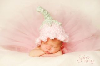 Photo Prop   Newborn Baby Girl Chunky Pink Lily Bell Hat   Handmade