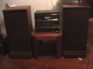fisher home stereo system vintage with 40 inch tall speakers