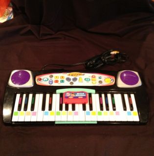 FISHER PRICE I CAN PLAY PIANO KEYBOARD TV PLUG & PLAY MUSICAL LEARNING