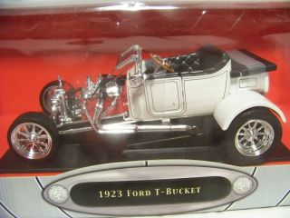 Diecast Road Signature Collection 1923 Ford T Bucket 1 18 Scale