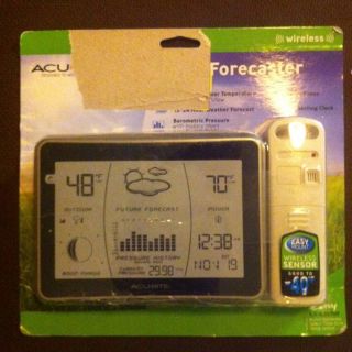   Digital Wireless Weather Station Forecast Temp Humidity Clock 0621W