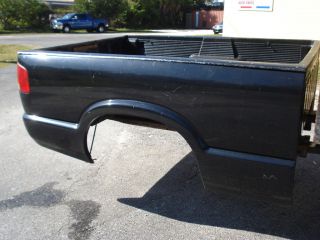 FLEET SIDE BED CHEVY S10 TRUCK GMC SONOMA BLACK 6 FOOT FITS 98 04