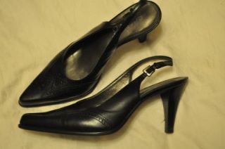 Great pair of womens size 7.5 m heels from Franco Sarto. Black leather