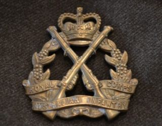 Royal Australian Infantry Hat Badge by Swan Hudson Nice