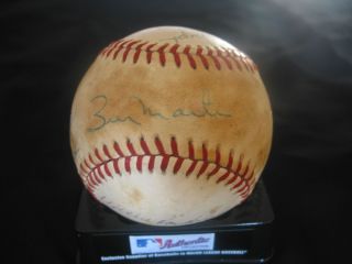   Base Ball signed By George Steinbrenner Billy martin Robert Redford