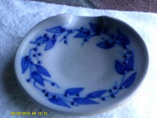 Salmon Falls 1995 Round Guest Soap Dish with Drain Spout Blueberry