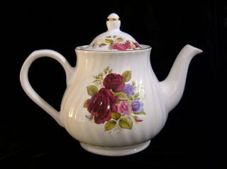 Arthur Wood & Son Red Roses And Wildflower Teapot 6424