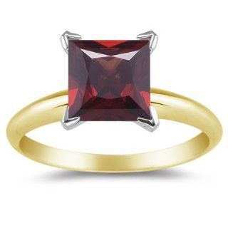 1.26 Cts Garnet Solitaire Ring in 14K Yellow Gold 3.0