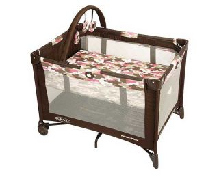 This playard offers a cushioned, full sized bassinet so babies up to