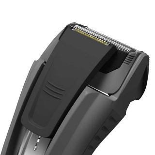 Pop up side trimmer allows you to groom sideburns and facial hair with