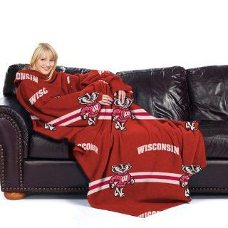 BSS   Wisconsin Badgers NCAA Adult Stripes Comfy Throw