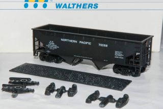 Northern Pacific 36 Offset Hopper