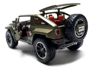 Hummer HX Concept Green 1 18 Diecast Model Car
