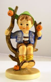 Goebel Hummel Figurine Apple Tree Boy Trademark 3 Stylized Bee Pattern