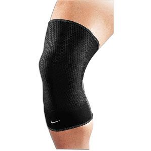 Nike Closed Patella Knee Sleeve   For All Sports   Sport Equipment
