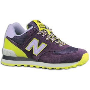 This casual version of the classic 574 running shoe from New Balance